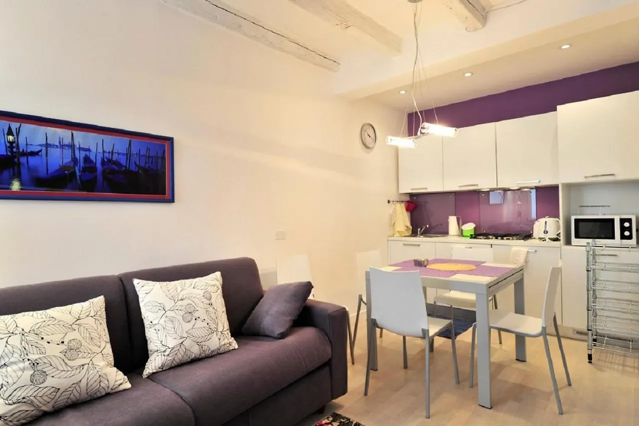 Venetian Dream In Biennale Area By Wonderful Italy Apartment
